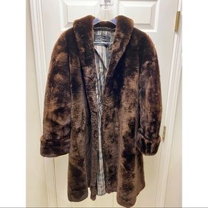 Faux fur coat unisex